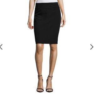 Worthington Essential Pencil Suiting Skirt Black